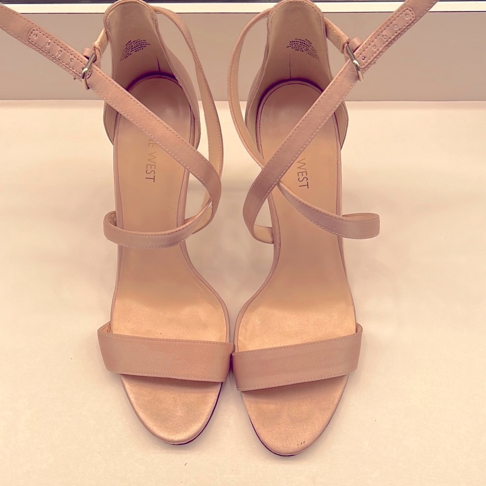 Beautiful  sandals great for gowns weddings special occasion